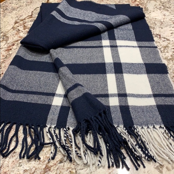 J. Crew Accessories - J. Crew navy plaid scarf